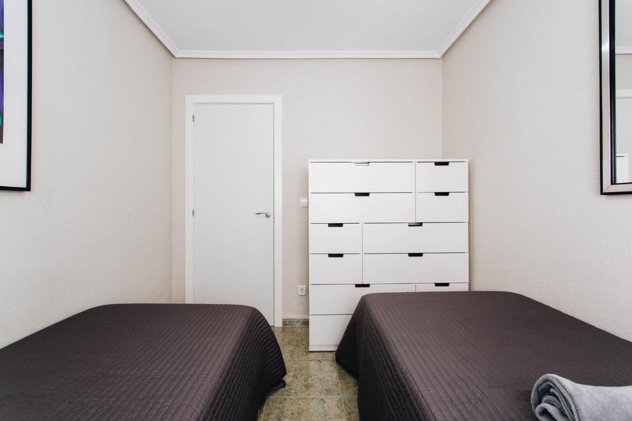 Exclusive 3 Bedroom Beach Apartment Valence Extérieur photo