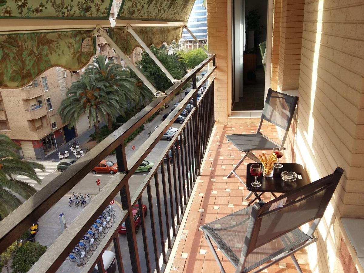 Exclusive 3 Bedroom Beach Apartment Valence Extérieur photo
